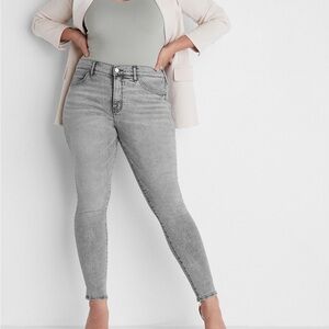 Express Mid Rise Gray Skinny Jeans